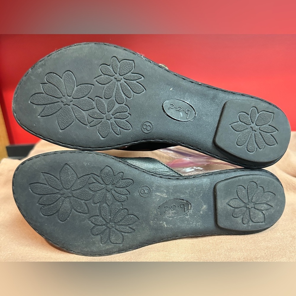 b.o.c. By Born Black Thong Sandals Silver Tone Adjustable Buckle Women’s Size 8 - Picture 8 of 16